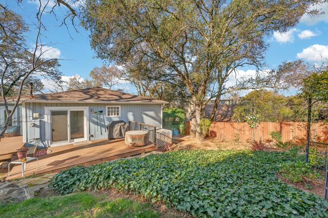 3937 Rustic Rd, Cameron Park, CA 95682