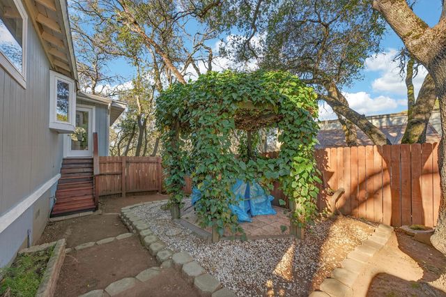 3937 Rustic Rd, Cameron Park, CA 95682