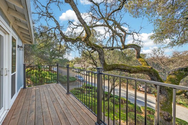 3937 Rustic Rd, Cameron Park, CA 95682