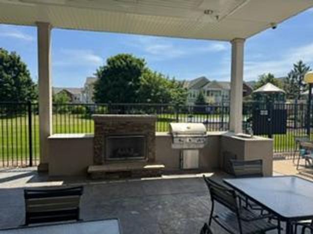 6658 145th Street W 3070, Apple Valley, MN 55124