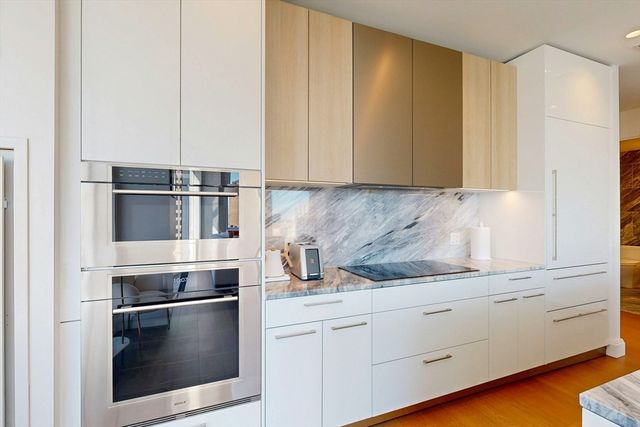 240 Devonshire St U3912, Boston, MA 02110