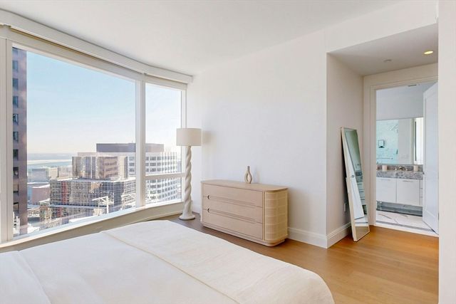240 Devonshire St U3912, Boston, MA 02110