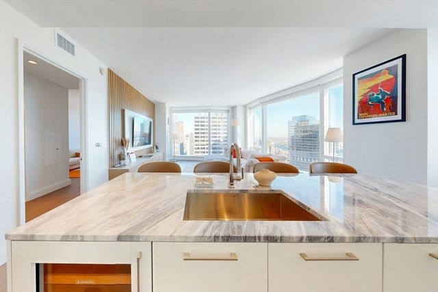 240 Devonshire St U3912, Boston, MA 02110