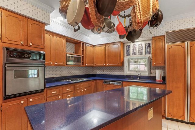 418 Bryce Canyon Circle, Madison, WI 53705