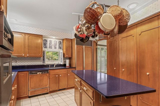 418 Bryce Canyon Circle, Madison, WI 53705