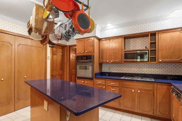 418 Bryce Canyon Circle, Madison, WI 53705