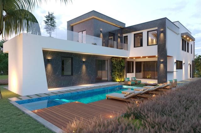 707 Lake Avenue N, Delray Beach, FL 33483