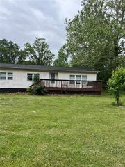 35945 Herman Street, Romulus, MI 48174