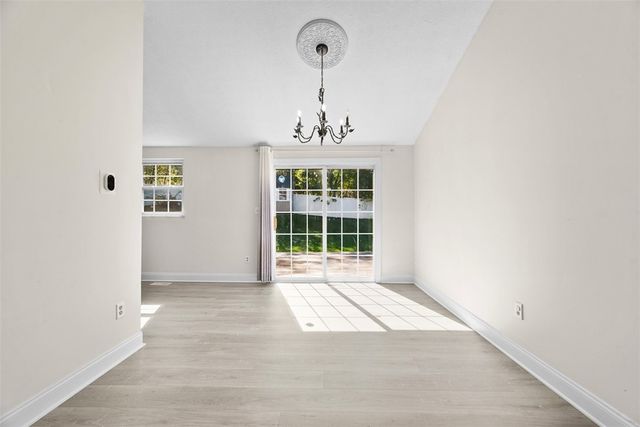 768 Greenhaven Dr, Bethel Park, PA 15102