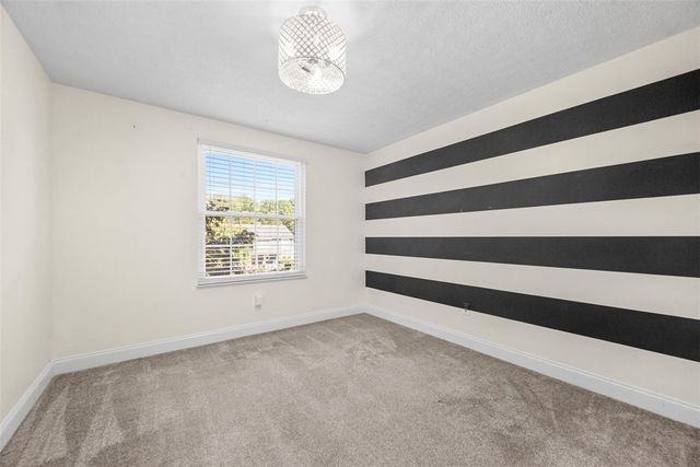 768 Greenhaven Dr, Bethel Park, PA 15102