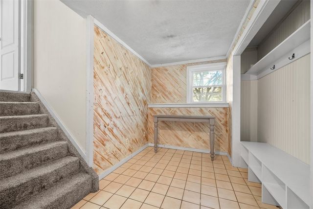 768 Greenhaven Dr, Bethel Park, PA 15102