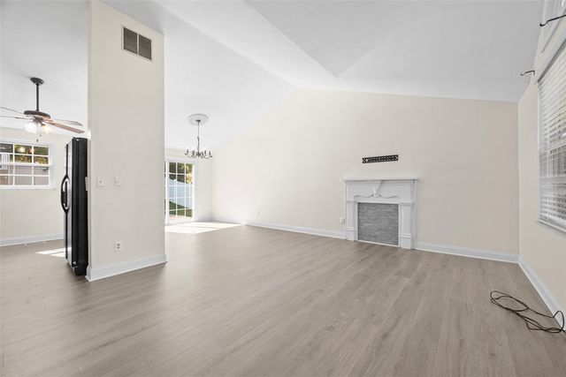 768 Greenhaven Dr, Bethel Park, PA 15102