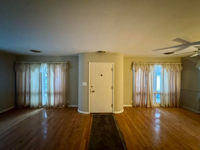 2435 E 41st Street, Davenport, IA 52806