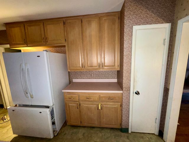 2435 E 41st Street, Davenport, IA 52806