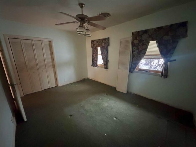 2435 E 41st Street, Davenport, IA 52806