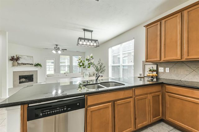 16615 Whitaker Creek Drive, Houston, TX 77095