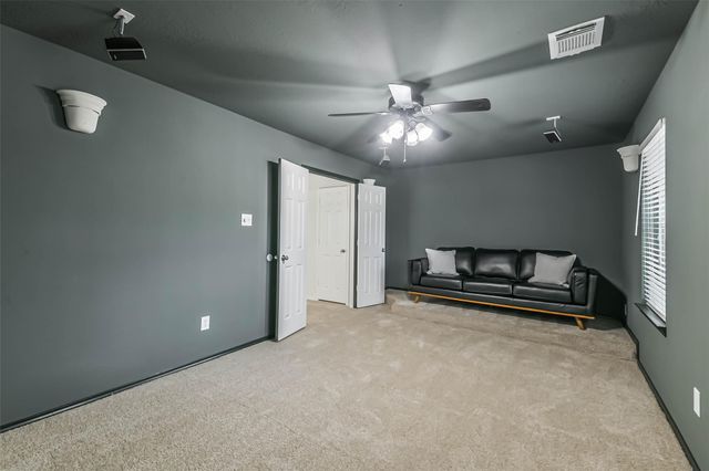 16615 Whitaker Creek Drive, Houston, TX 77095