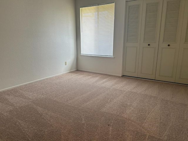 617 Carignane Ct, Lodi, CA 95240