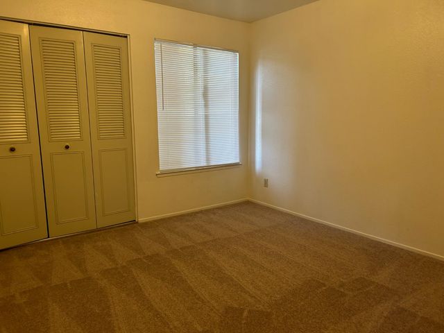 617 Carignane Ct, Lodi, CA 95240