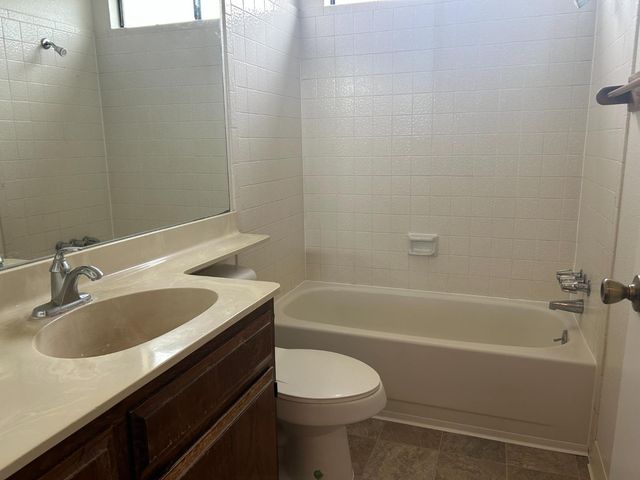 617 Carignane Ct, Lodi, CA 95240