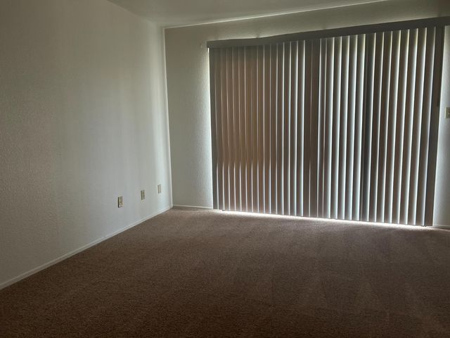 617 Carignane Ct, Lodi, CA 95240