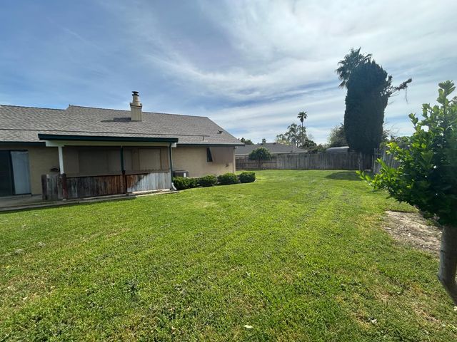 617 Carignane Ct, Lodi, CA 95240