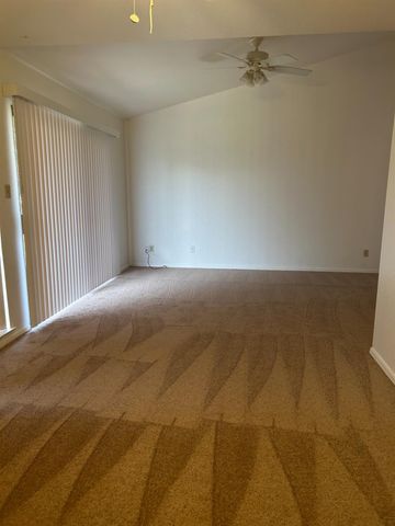 617 Carignane Ct, Lodi, CA 95240