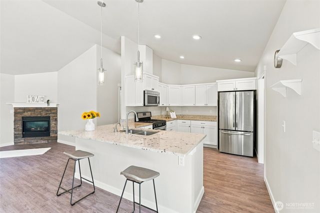 1087 Idlewood Drive, Camano Island, WA 98282