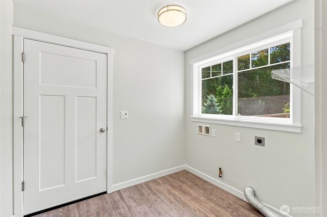 1087 Idlewood Drive, Camano Island, WA 98282