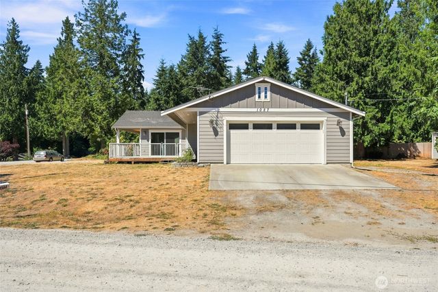 1087 Idlewood Drive, Camano Island, WA 98282