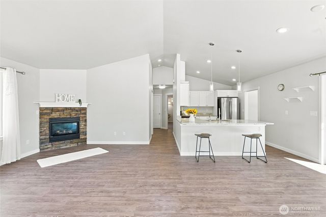 1087 Idlewood Drive, Camano Island, WA 98282