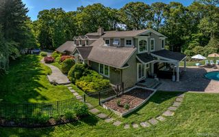 55 Wynn Court, Muttontown, NY 11791