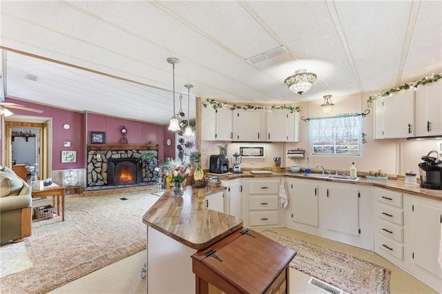 197 Woodville Heights Circle, Clarkesville, GA 30523