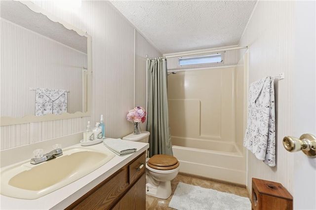 197 Woodville Heights Circle, Clarkesville, GA 30523