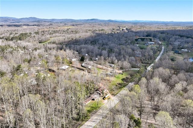 197 Woodville Heights Circle, Clarkesville, GA 30523