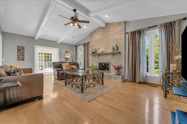 22253 Sheffield Court, Farmington Hills, MI 48335