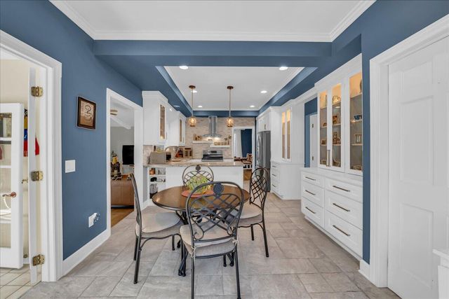 22253 Sheffield Court, Farmington Hills, MI 48335