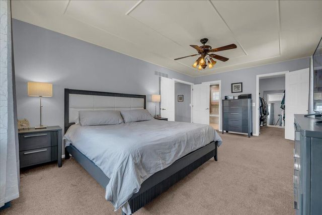 22253 Sheffield Court, Farmington Hills, MI 48335