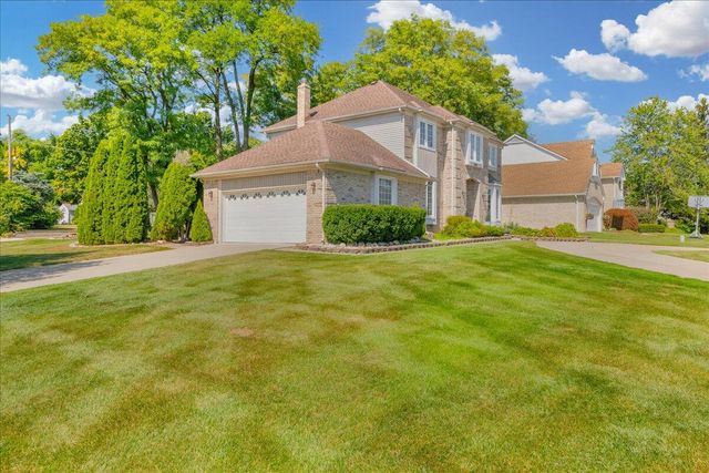 22253 Sheffield Court, Farmington Hills, MI 48335