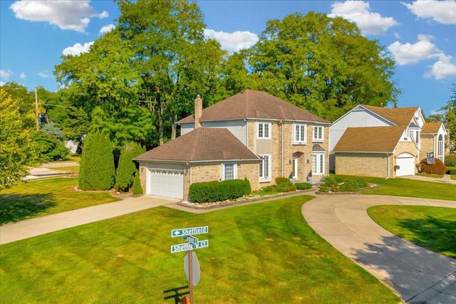 22253 Sheffield Court, Farmington Hills, MI 48335