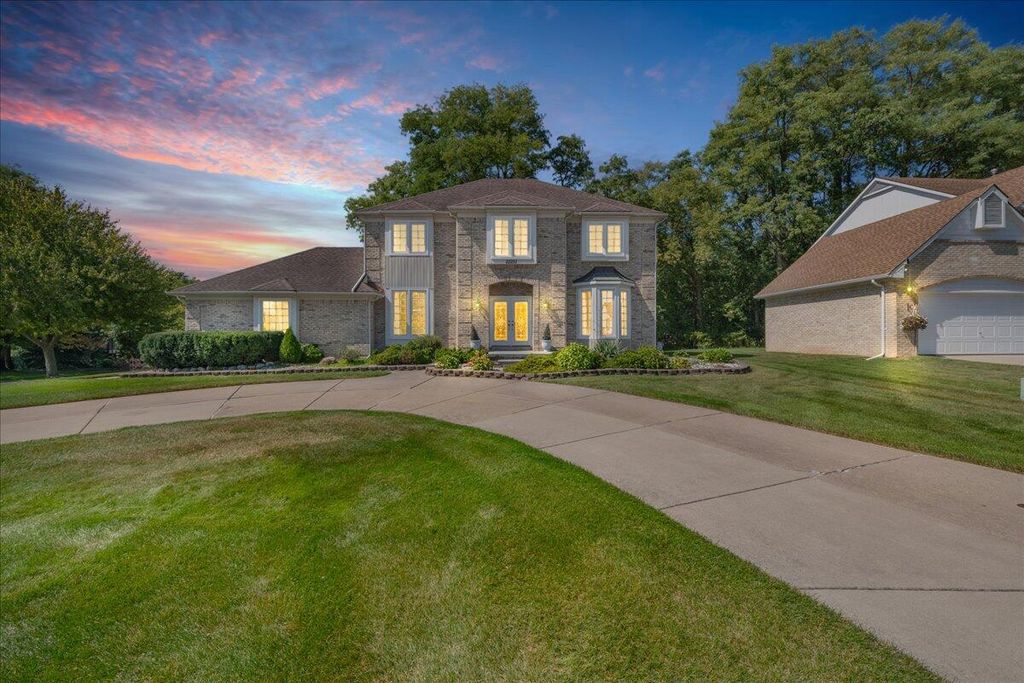 22253 Sheffield Court, Farmington Hills, MI 48335