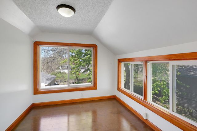 6425 Fremont Avenue N, Brooklyn Center, MN 55430