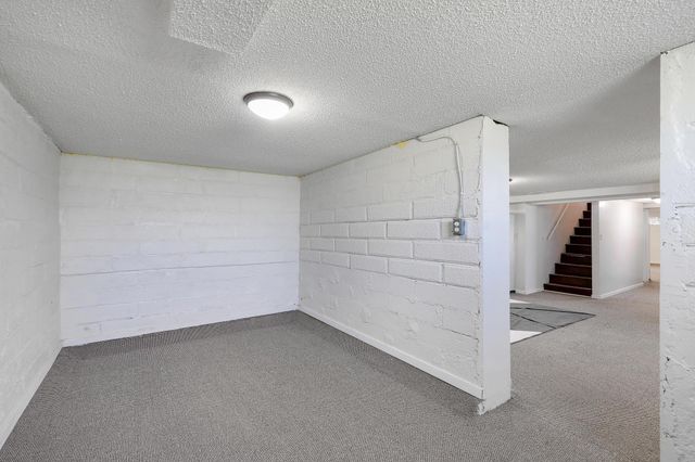 6425 Fremont Avenue N, Brooklyn Center, MN 55430