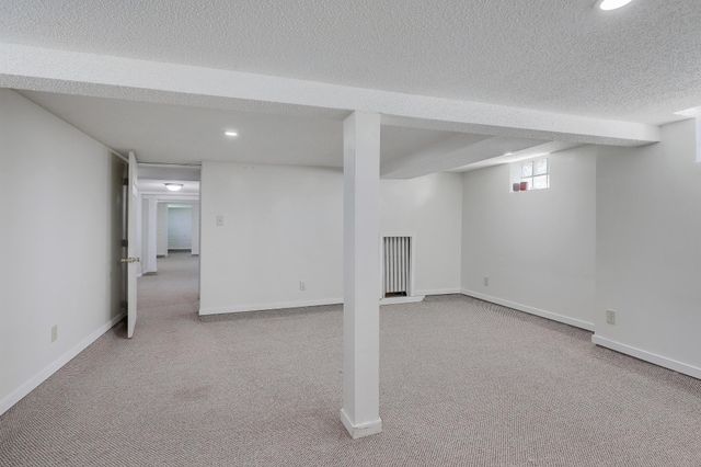 6425 Fremont Avenue N, Brooklyn Center, MN 55430