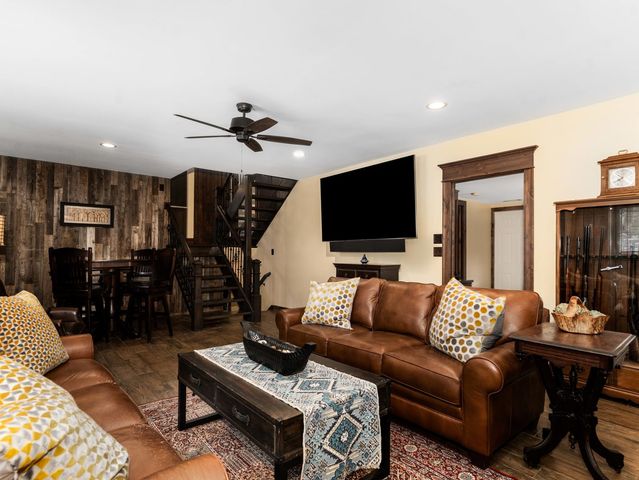 12910 S Hadfield Drive, Plainfield, IL 60585