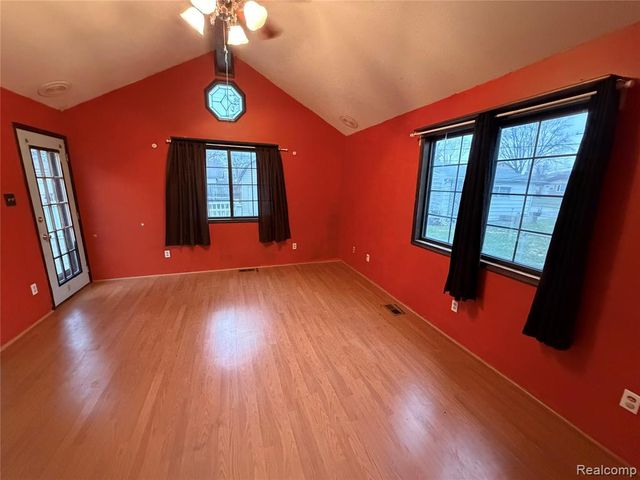 33424 Cheryl Street, Clinton Township, MI 48035