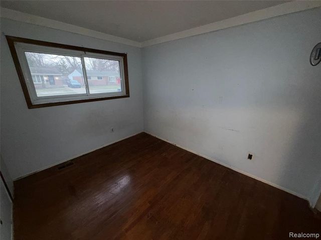 33424 Cheryl Street, Clinton Township, MI 48035