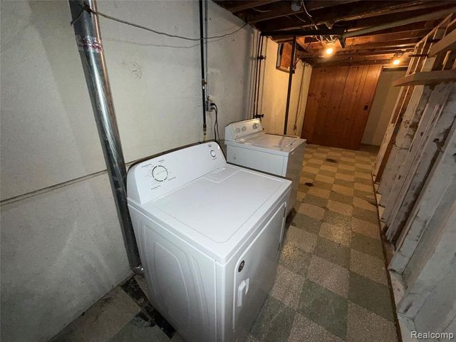 33424 Cheryl Street, Clinton Township, MI 48035