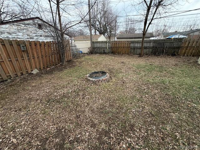 33424 Cheryl Street, Clinton Township, MI 48035