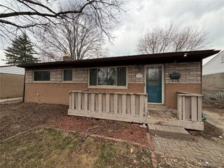 33424 Cheryl Street, Clinton Township, MI 48035